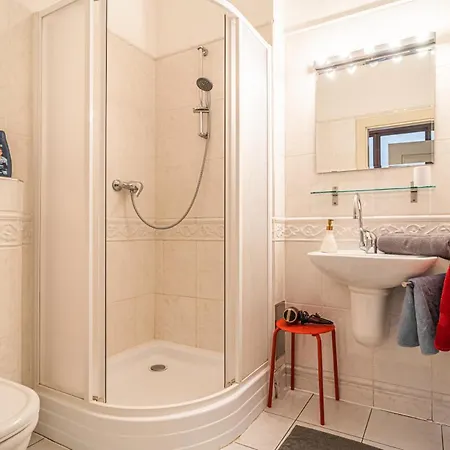 شقة Stylish At Lesser Town, Charles Bridge 3min By Walk *