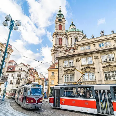 Stylish At Lesser Town, Charles Bridge 3min By Walk شقة براغ