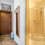 Stylish At Lesser Town, Charles Bridge 3min By Walk Prague